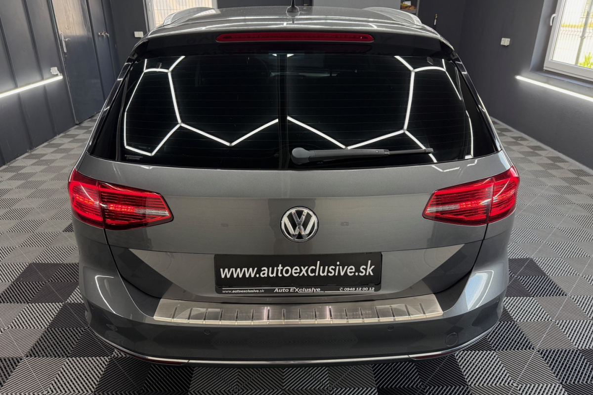 Ponuka vozidiel / Volkswagen Passat Variant 2.0 TDI BMT Highline DSG - video
