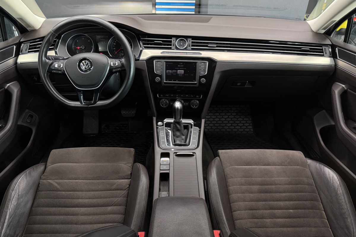 Ponuka vozidiel / Volkswagen Passat Variant 2.0 TDI BMT Highline DSG - video