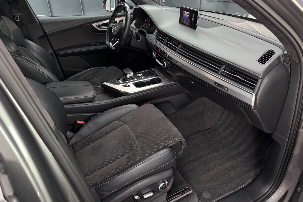 Ponuka vozidiel / Audi Q7 3.0 TDI 272k quattro tiptronic 8-st. - video
