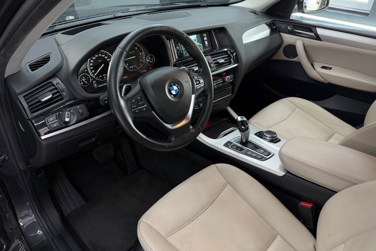 Ponuka vozidiel / BMW X4 xDrive20d A/T - video