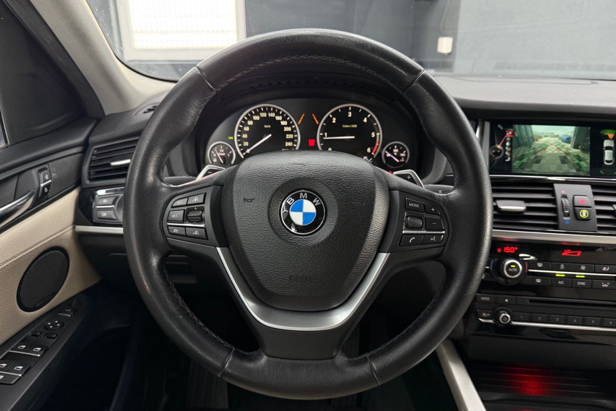 Ponuka vozidiel / BMW X4 xDrive20d A/T - video
