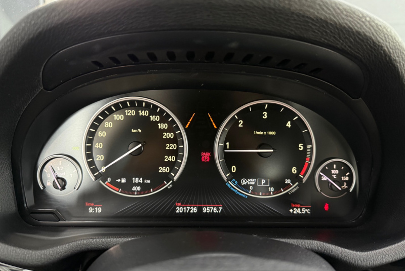  Ponuka vozidiel / BMW X4 xDrive20d A/T - video