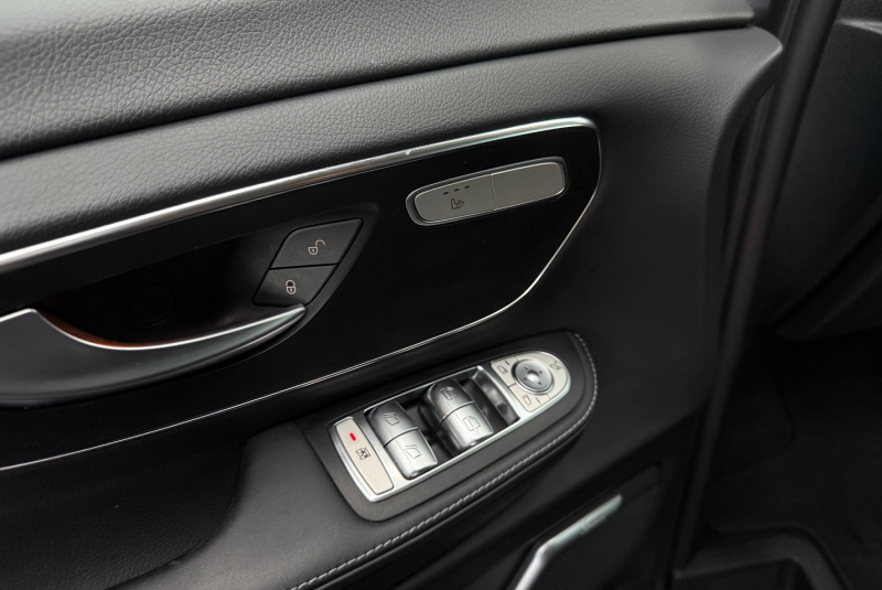  Ponuka vozidiel / Mercedes-Benz V trieda V250 d lang A/T 4MATIC - video
