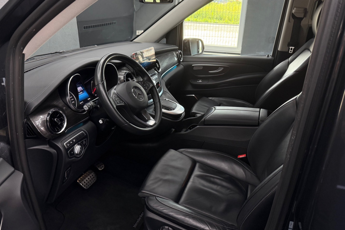 Ponuka vozidiel / Mercedes-Benz V trieda V250 d lang A/T 4MATIC - video