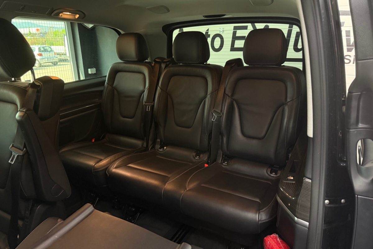 Ponuka vozidiel / Mercedes-Benz V trieda V250 d lang A/T 4MATIC - video