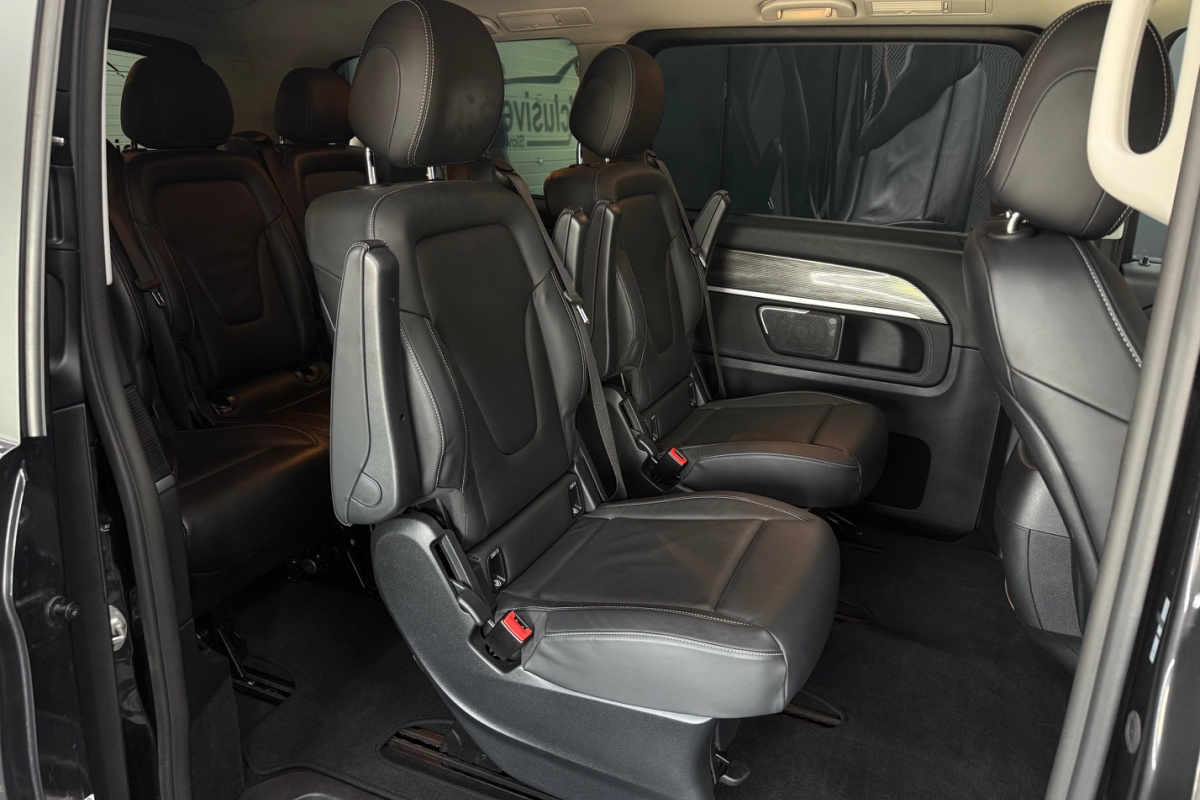 Ponuka vozidiel / Mercedes-Benz V trieda V250 d lang A/T 4MATIC - video