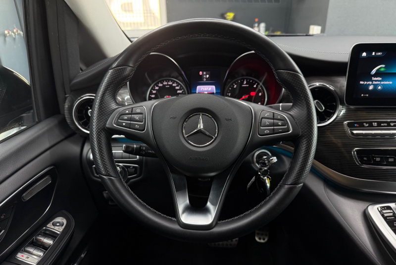  Ponuka vozidiel / Mercedes-Benz V trieda V250 d lang A/T 4MATIC - video