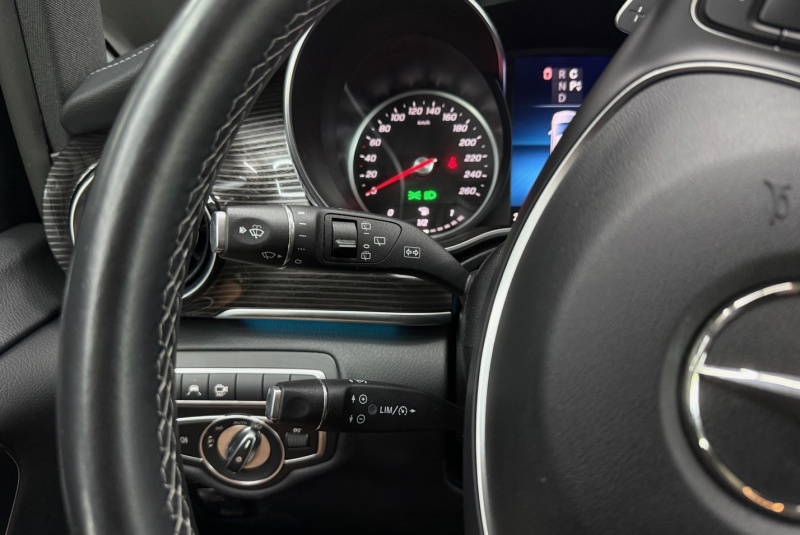  Ponuka vozidiel / Mercedes-Benz V trieda V250 d lang A/T 4MATIC - video