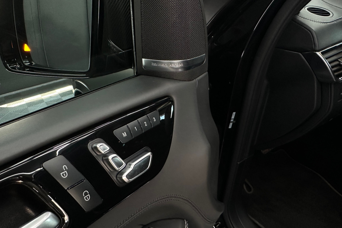 Ponuka vozidiel / Mercedes-Benz GLE SUV Mercedes-AMG 63 S 4matic A/T - video Ponuka vozidiel / Mercedes-Benz GLE SUV Mercedes-AMG 63 S 4matic A/T - video