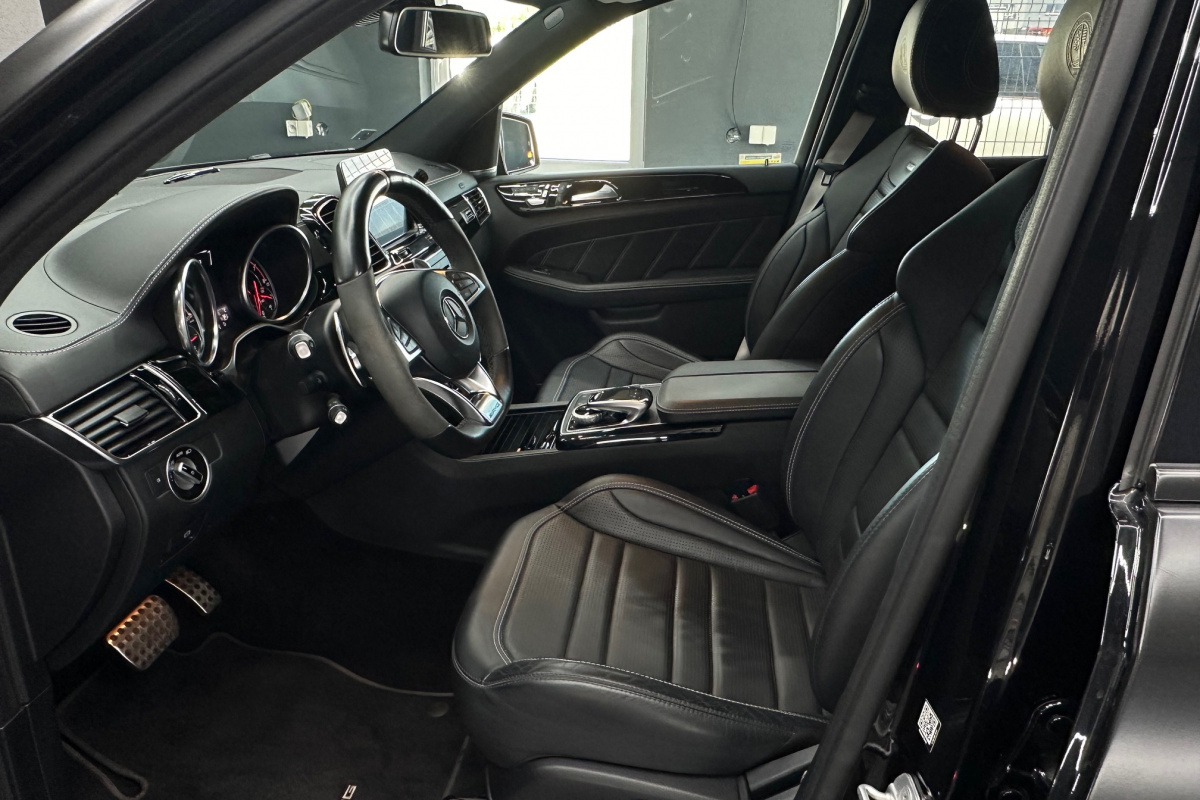 Ponuka vozidiel / Mercedes-Benz GLE SUV Mercedes-AMG 63 S 4matic A/T - video Ponuka vozidiel / Mercedes-Benz GLE SUV Mercedes-AMG 63 S 4matic A/T - video