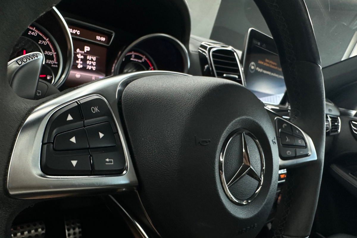 Ponuka vozidiel / Mercedes-Benz GLE SUV Mercedes-AMG 63 S 4matic A/T - video Ponuka vozidiel / Mercedes-Benz GLE SUV Mercedes-AMG 63 S 4matic A/T - video