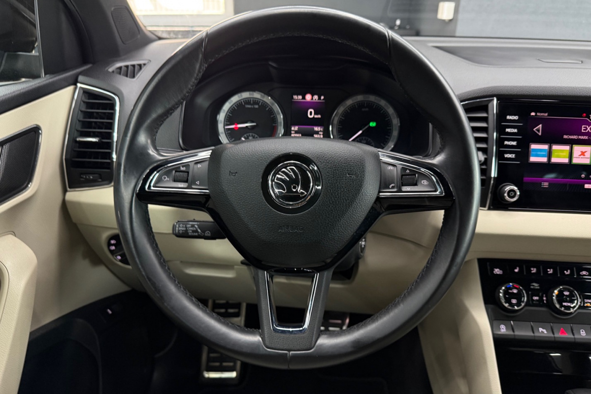 Ponuka vozidiel / Škoda Karoq 1.6 TDI Style DSG - video