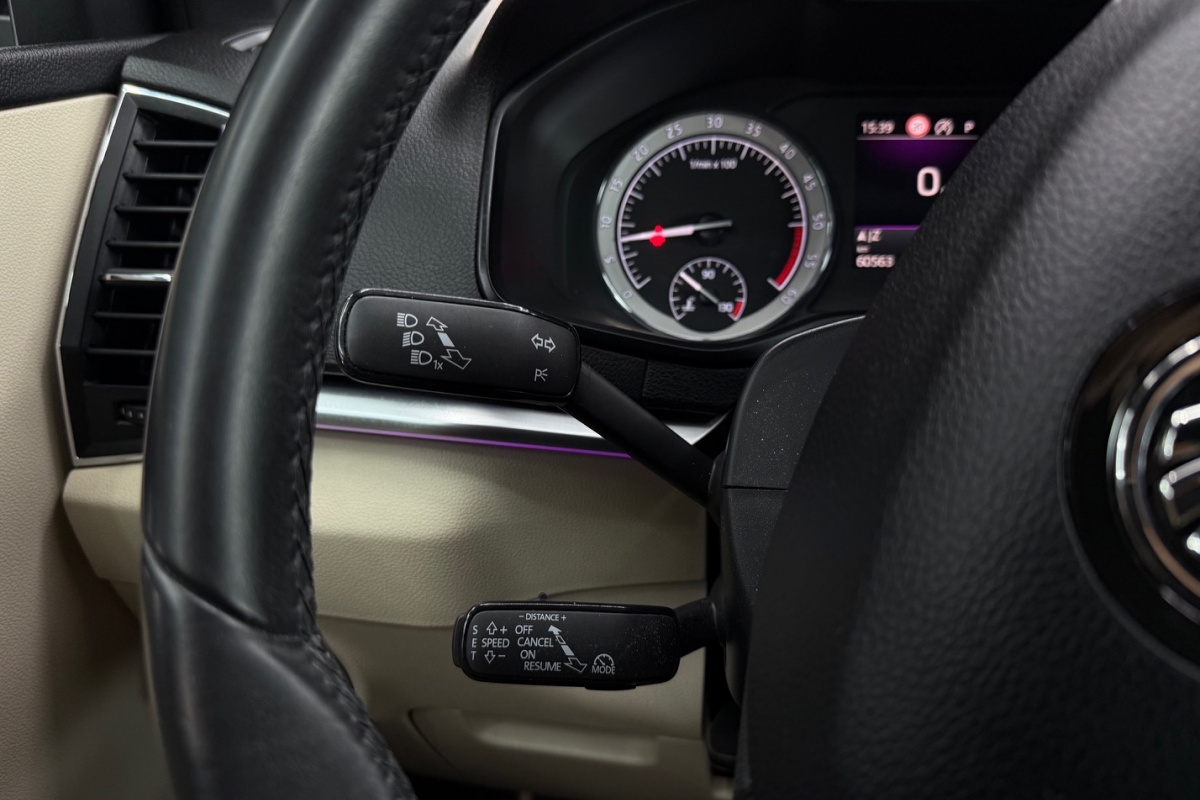 Ponuka vozidiel / Škoda Karoq 1.6 TDI Style DSG - video