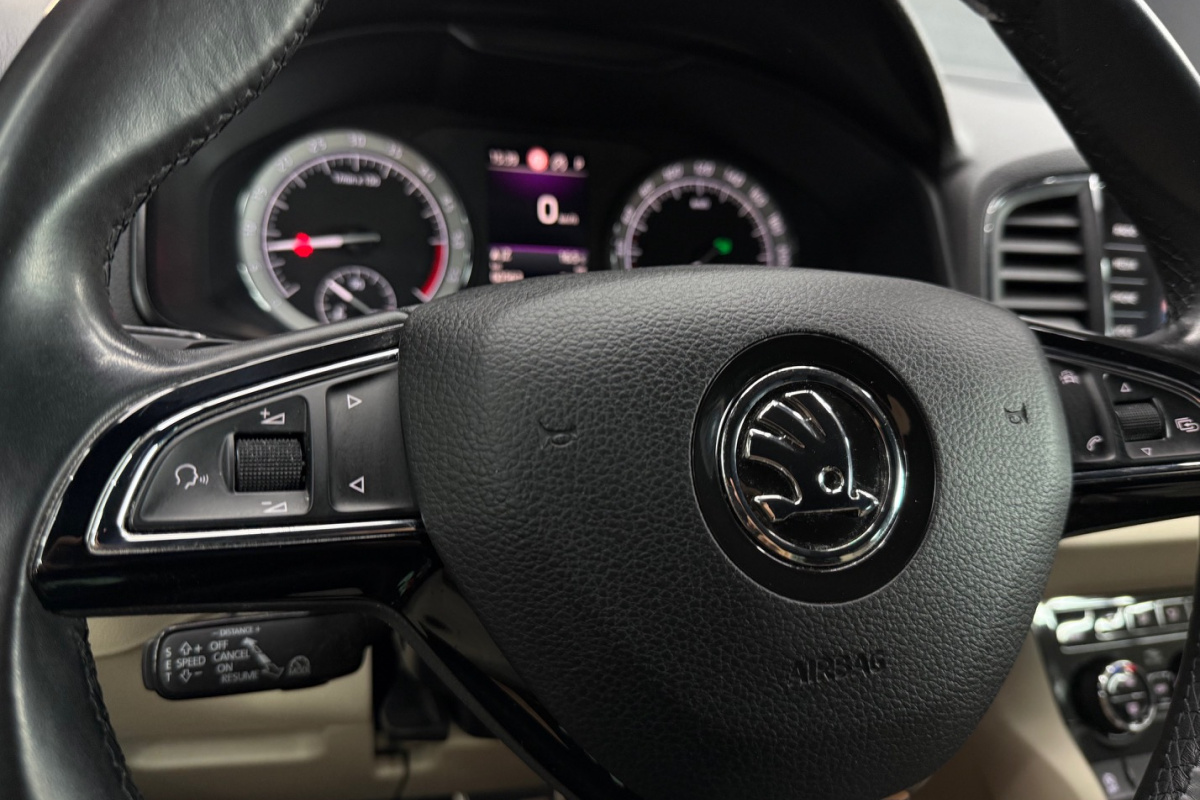 Ponuka vozidiel / Škoda Karoq 1.6 TDI Style DSG - video