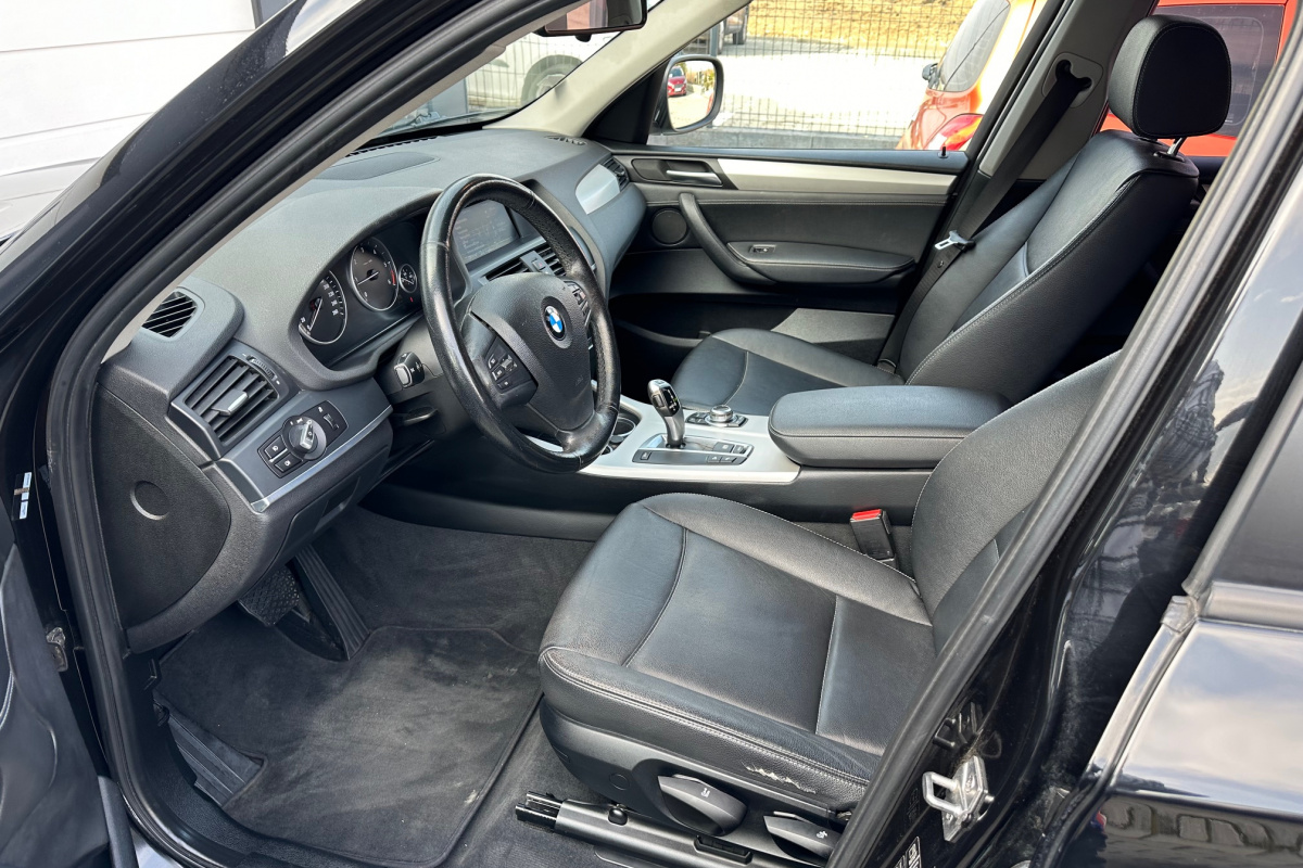 Ponuka vozidiel / BMW X3 xDrive20d A/T - video Ponuka vozidiel / BMW X3 xDrive20d A/T - video