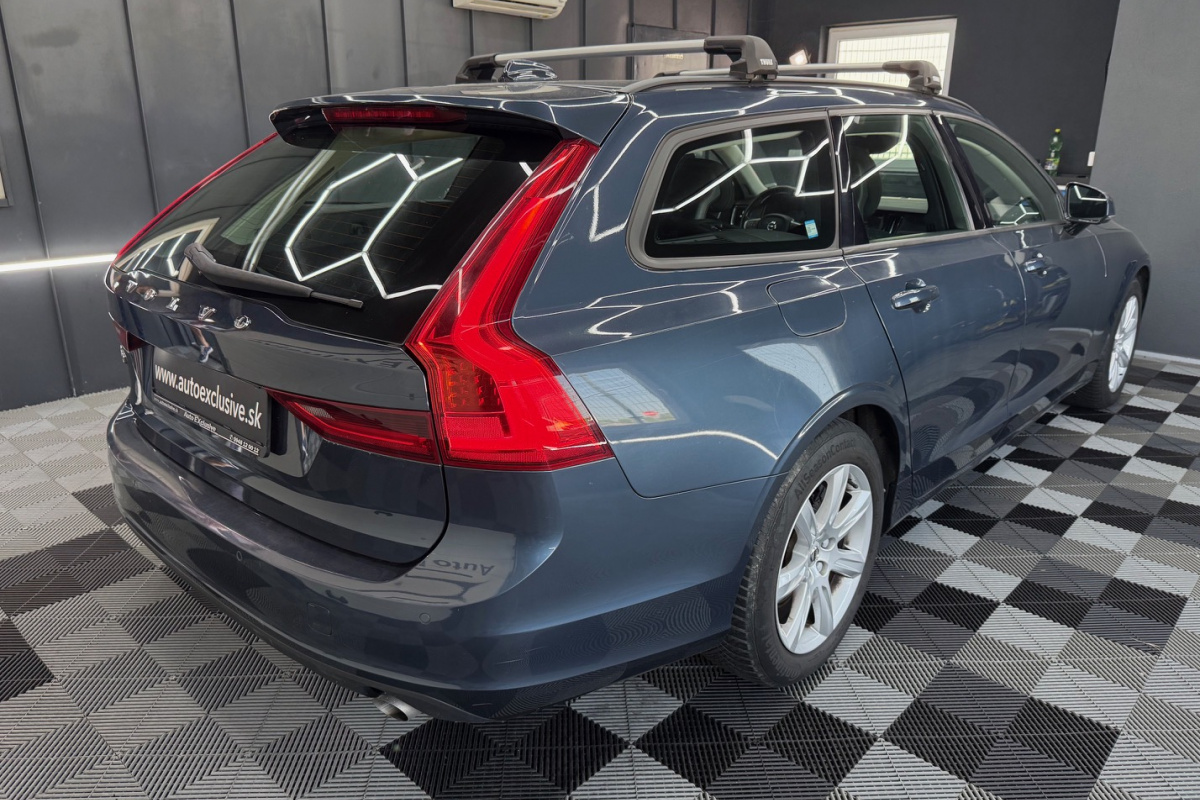 Ponuka vozidiel / Volvo V90 D4 2.0L Momentum A/T - video