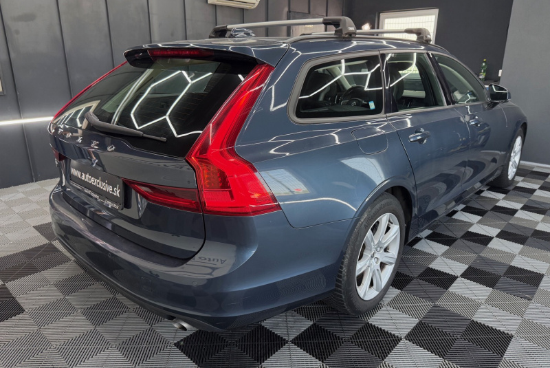  Ponuka vozidiel / Volvo V90 D4 2.0L Momentum A/T - video