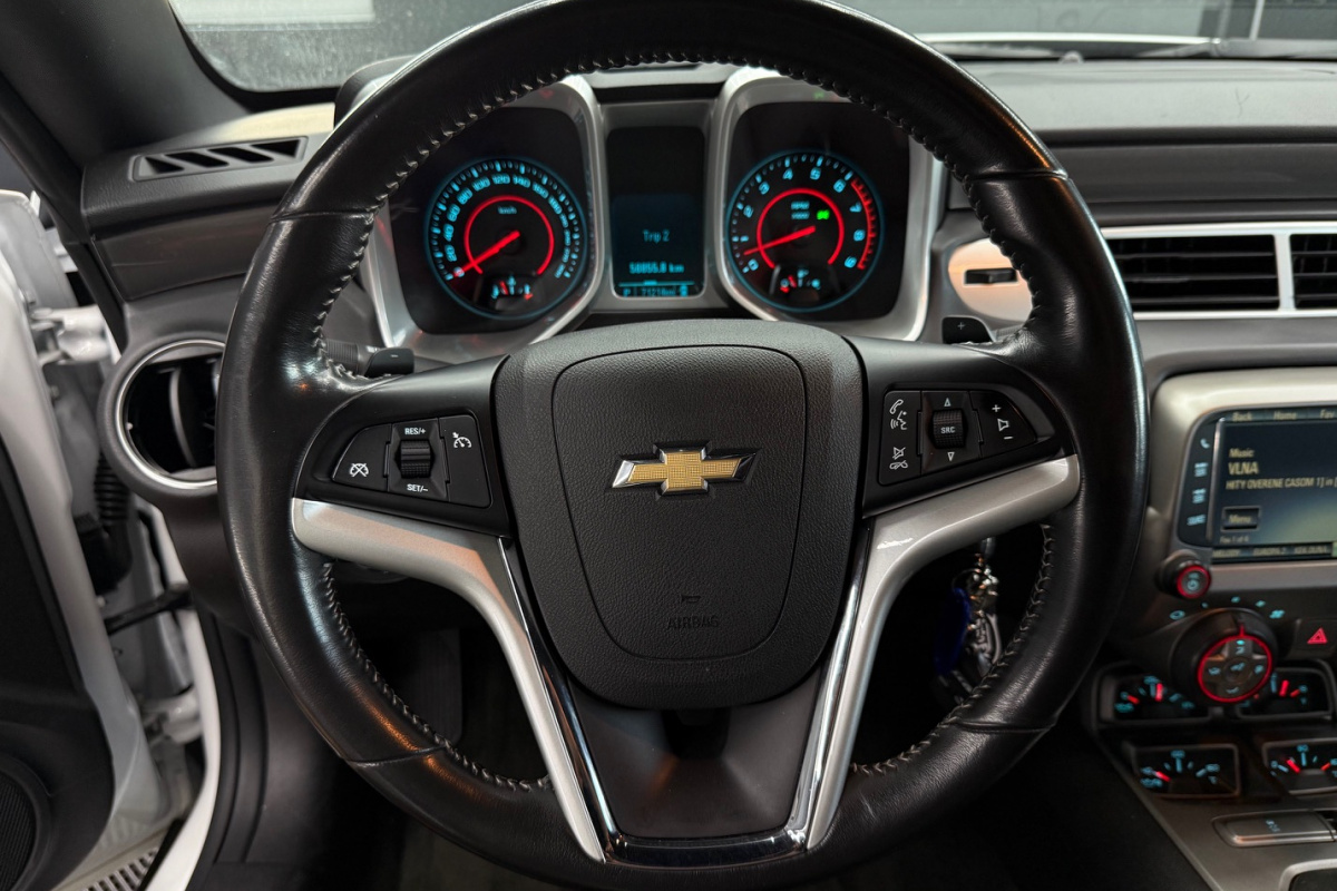 Ponuka vozidiel / Chevrolet Camaro Coupe 6.2 V8 A/T - video