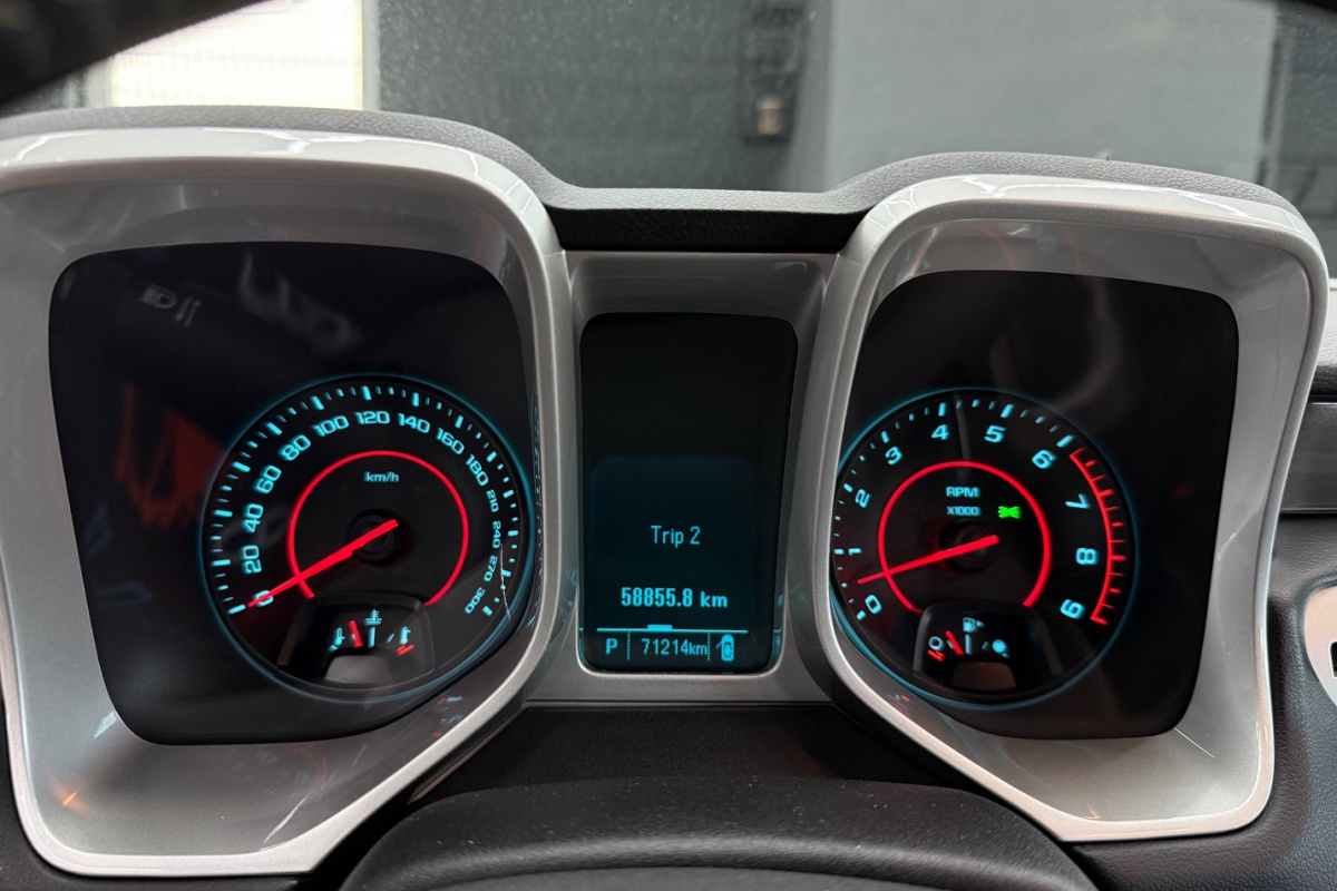 Ponuka vozidiel / Chevrolet Camaro Coupe 6.2 V8 A/T - video