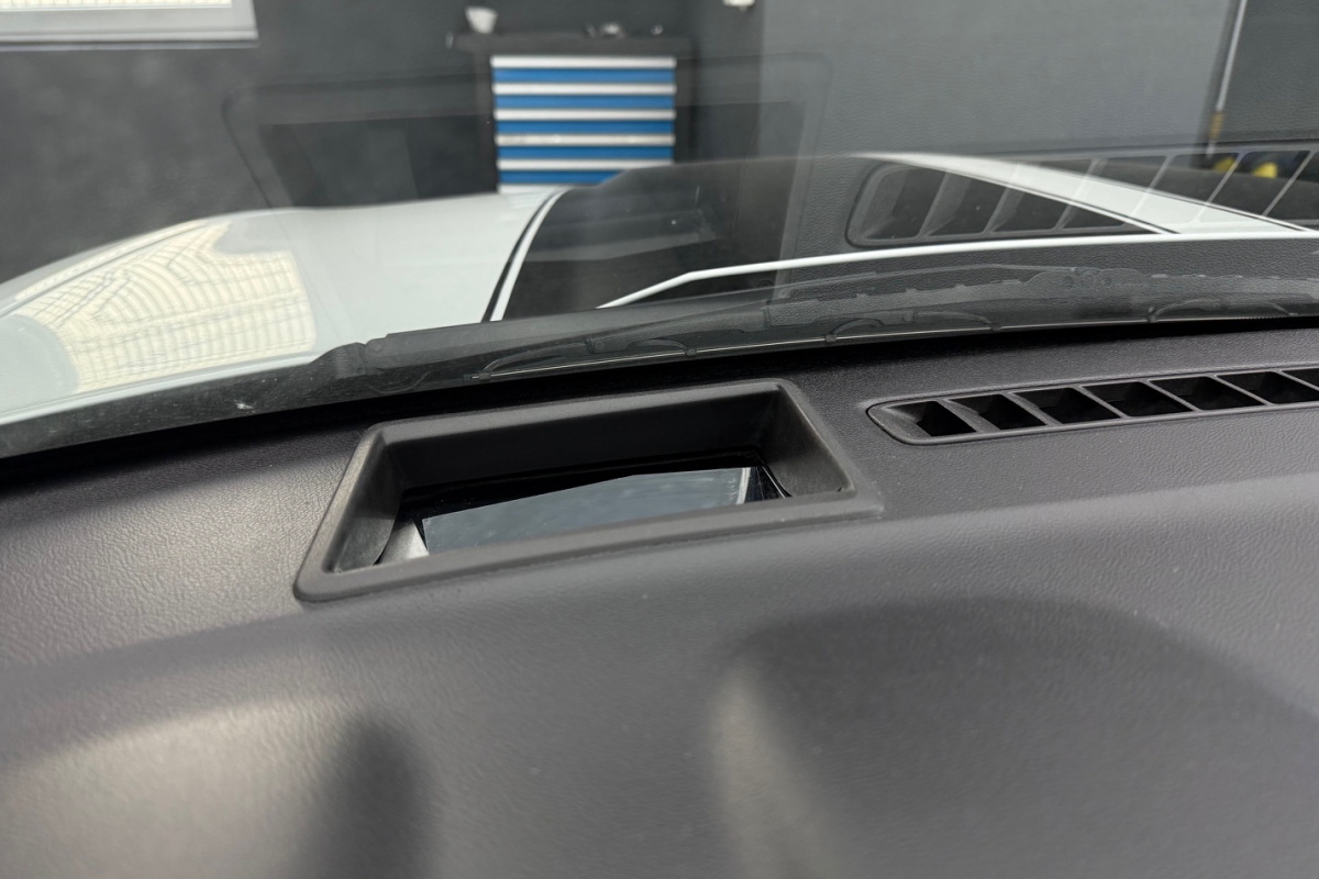 Ponuka vozidiel / Chevrolet Camaro Coupe 6.2 V8 A/T - video Ponuka vozidiel / Chevrolet Camaro Coupe 6.2 V8 A/T - video