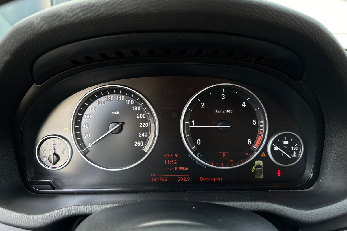 Ponuka vozidiel / BMW X3 xDrive20d A/T - video Ponuka vozidiel / BMW X3 xDrive20d A/T - video