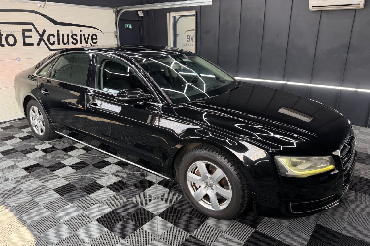 Ponuka vozidiel / Audi A8 3.0 TDI V6 DPF clean diesel quattro tiptronic - video