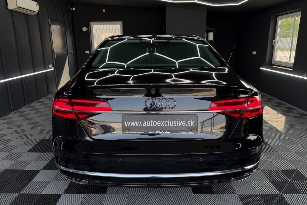 Ponuka vozidiel / Audi A8 3.0 TDI V6 DPF clean diesel quattro tiptronic - video