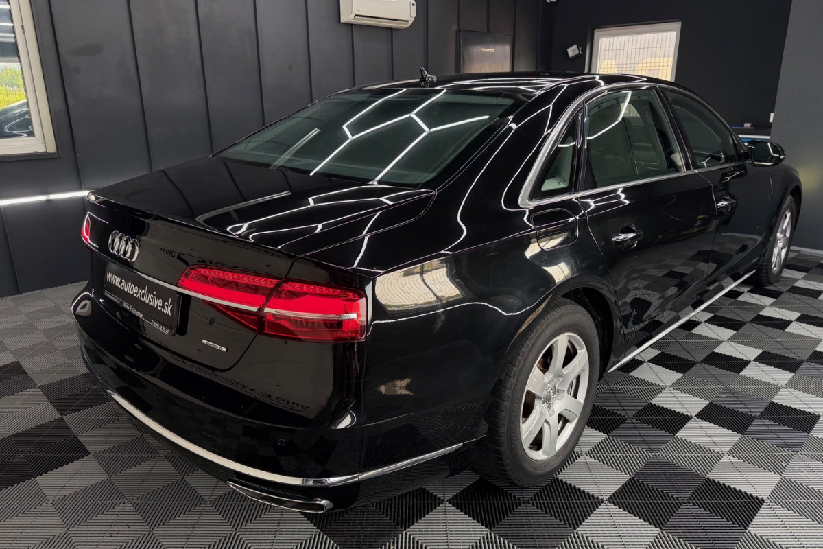 Ponuka vozidiel / Audi A8 3.0 TDI V6 DPF clean diesel quattro tiptronic - video Ponuka vozidiel / Audi A8 3.0 TDI V6 DPF clean diesel quattro tiptronic - video