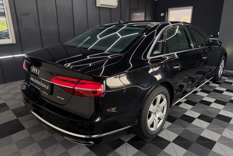  Ponuka vozidiel / Audi A8 3.0 TDI V6 DPF clean diesel quattro tiptronic - video