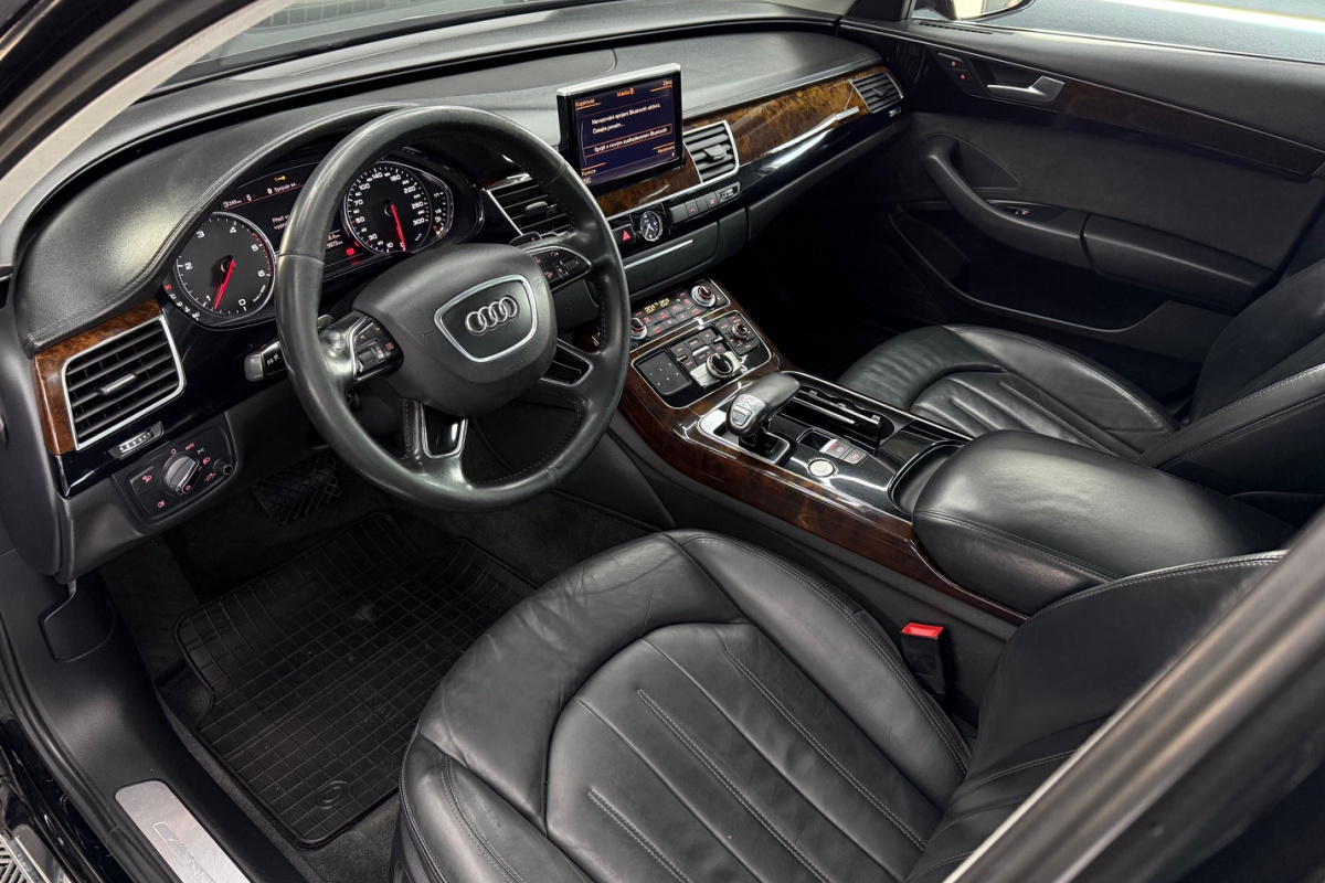 Ponuka vozidiel / Audi A8 3.0 TDI V6 DPF clean diesel quattro tiptronic - video