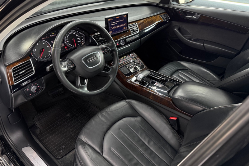  Ponuka vozidiel / Audi A8 3.0 TDI V6 DPF clean diesel quattro tiptronic - video