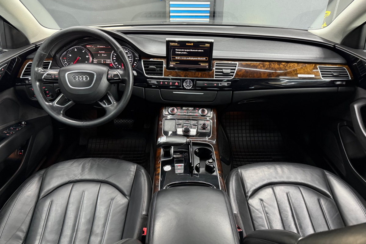 Ponuka vozidiel / Audi A8 3.0 TDI V6 DPF clean diesel quattro tiptronic - video Ponuka vozidiel / Audi A8 3.0 TDI V6 DPF clean diesel quattro tiptronic - video