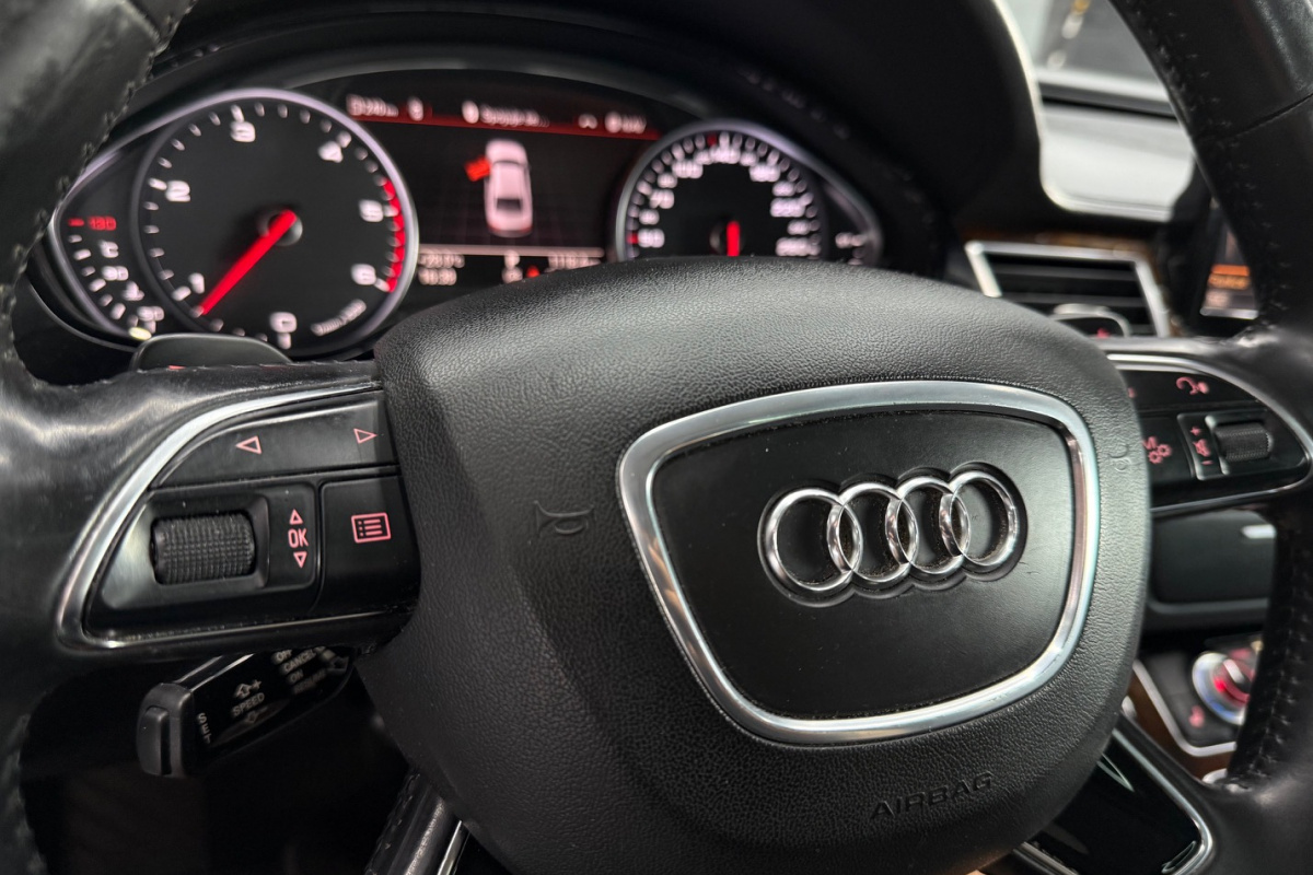 Ponuka vozidiel / Audi A8 3.0 TDI V6 DPF clean diesel quattro tiptronic - video Ponuka vozidiel / Audi A8 3.0 TDI V6 DPF clean diesel quattro tiptronic - video