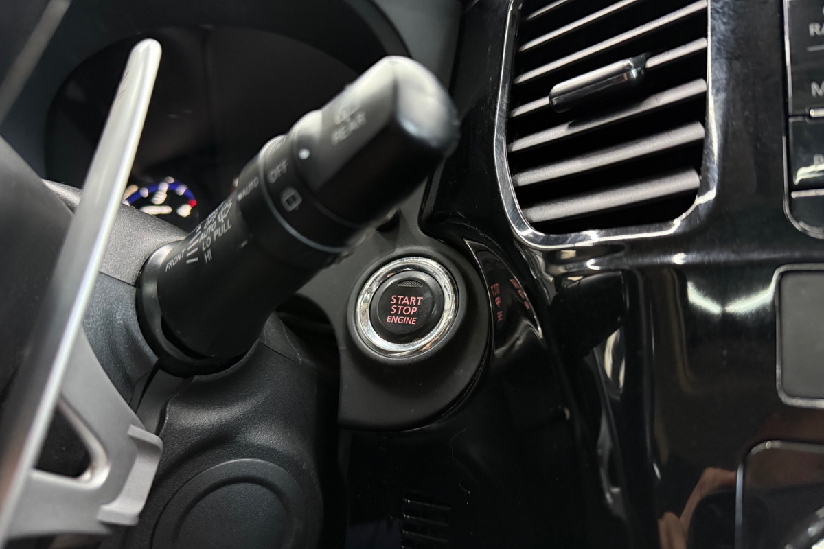 Ponuka vozidiel / Mitsubishi Outlander 2.2 DI-D Intense A/T - video