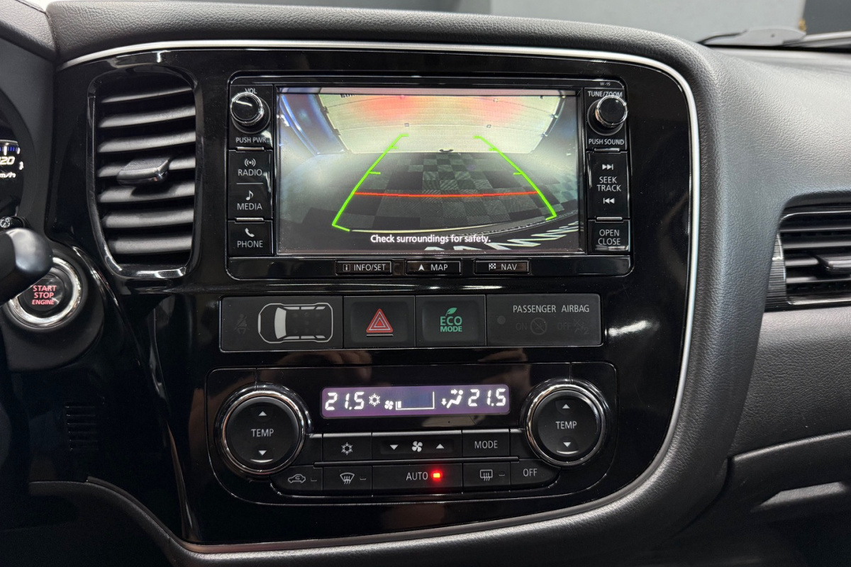 Ponuka vozidiel / Mitsubishi Outlander 2.2 DI-D Intense A/T - video