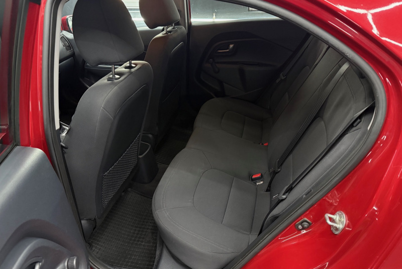  Ponuka vozidiel / Kia Rio 1.4 CVVT LX - video