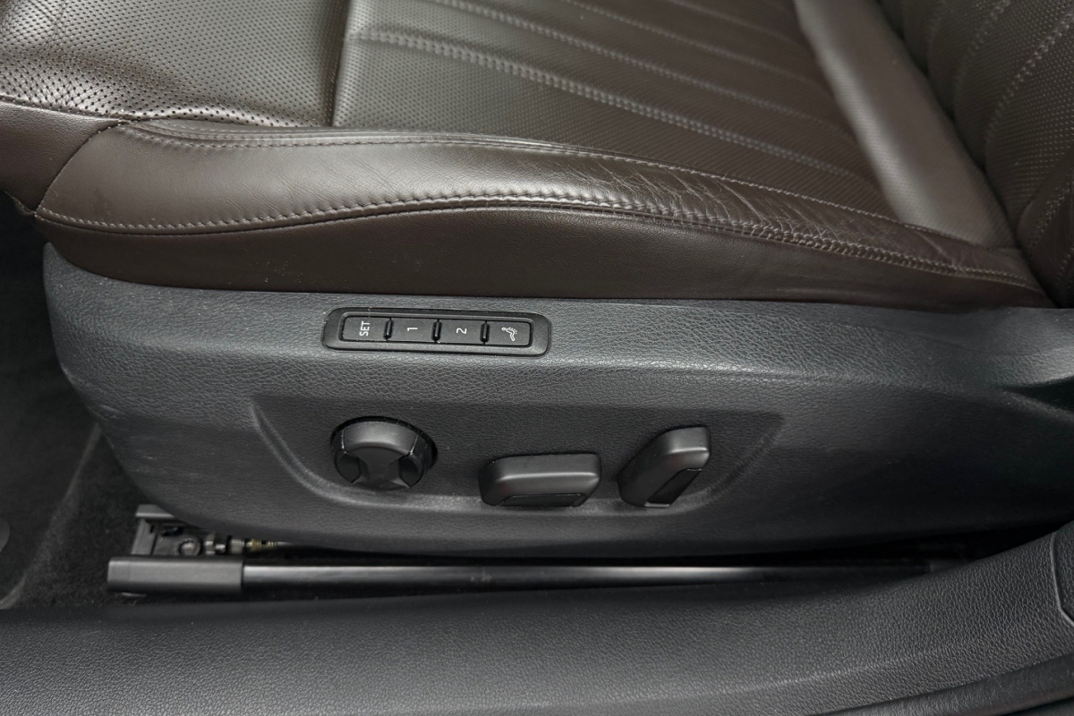 Ponuka vozidiel / Škoda Superb 2.0 TSI Style DSG - video