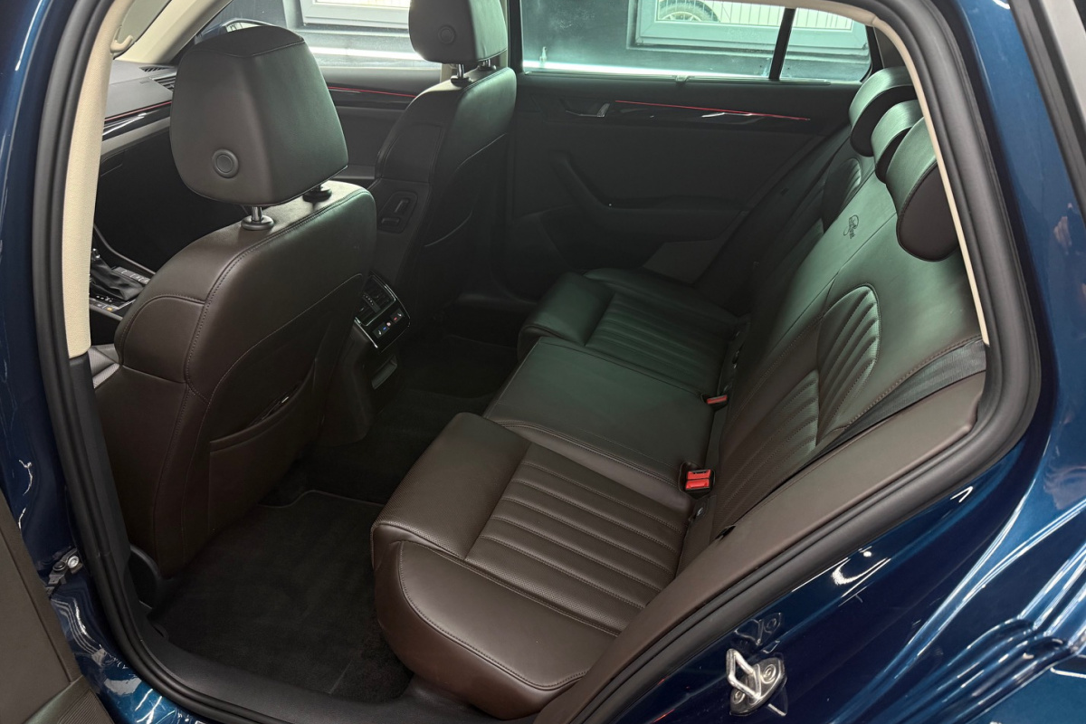 Ponuka vozidiel / Škoda Superb 2.0 TSI Style DSG - video