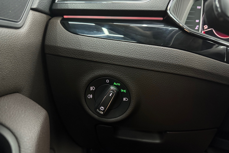  Ponuka vozidiel / Škoda Superb 2.0 TSI Style DSG - video