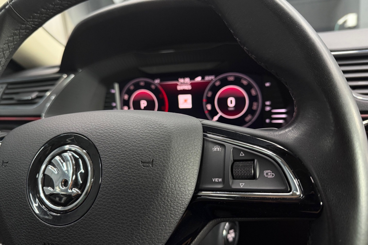 Ponuka vozidiel / Škoda Superb 2.0 TSI Style DSG - video