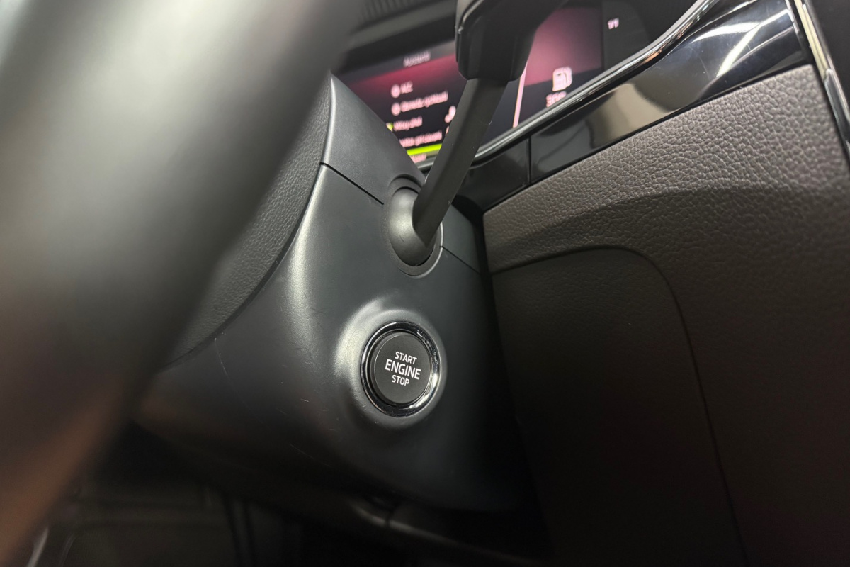 Ponuka vozidiel / Škoda Superb 2.0 TSI Style DSG - video