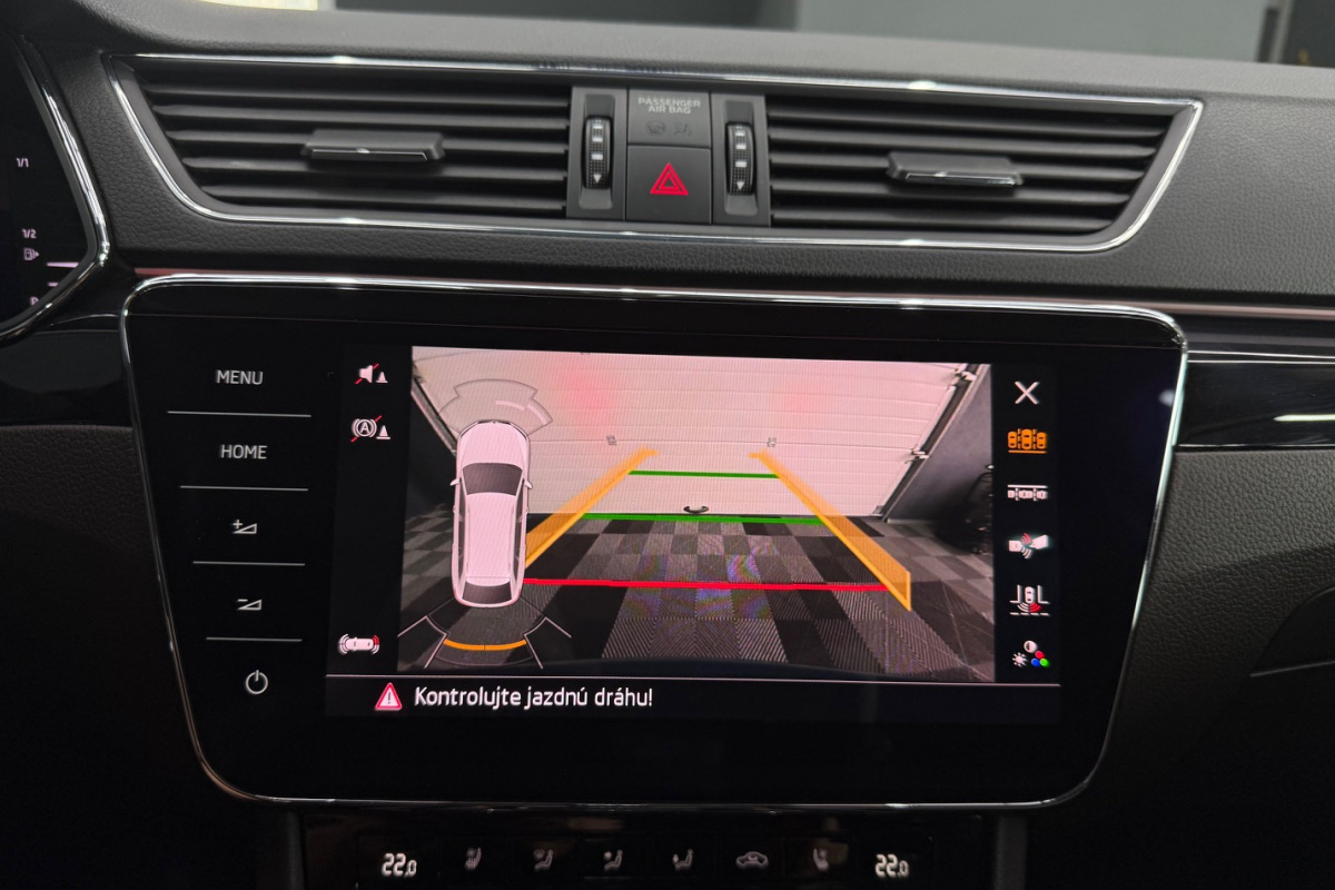 Ponuka vozidiel / Škoda Superb 2.0 TSI Style DSG - video