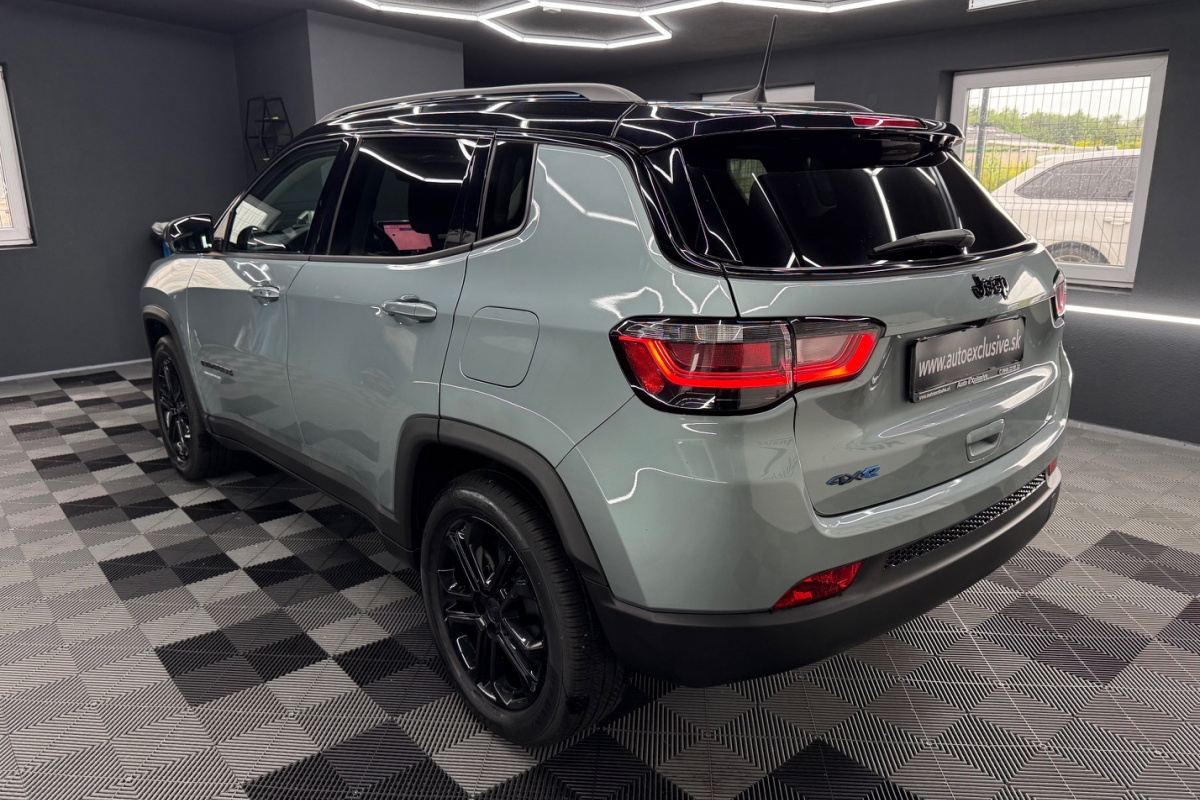 Ponuka vozidiel / Jeep Compass 1.3 Plug-in-Hybrid A/T - video