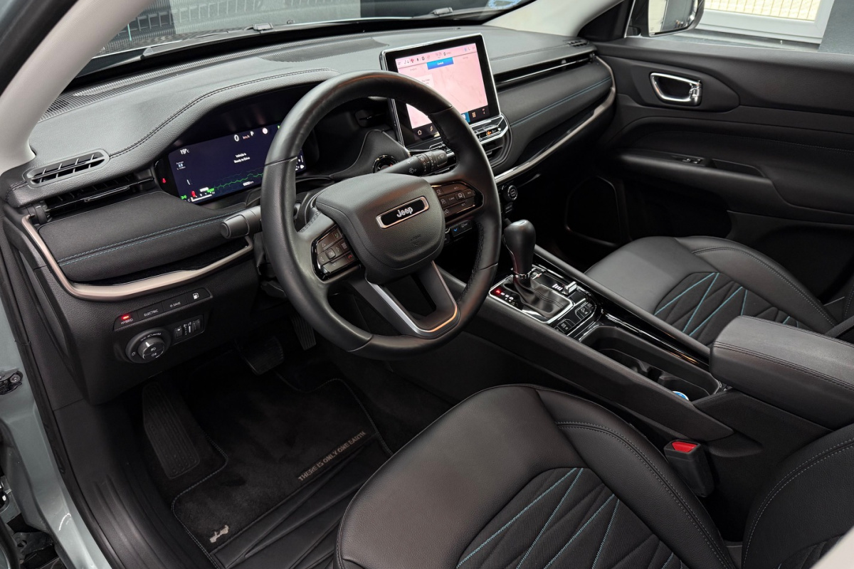 Ponuka vozidiel / Jeep Compass 1.3 Plug-in-Hybrid A/T - video
