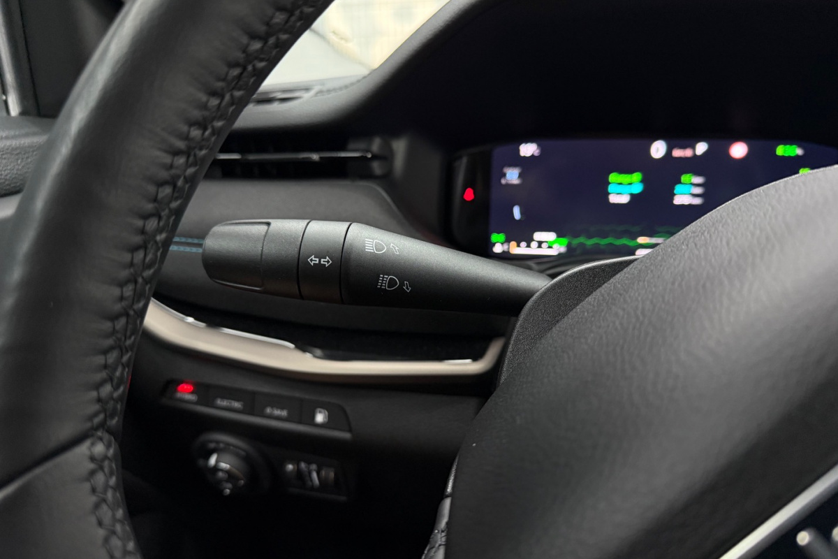 Ponuka vozidiel / Jeep Compass 1.3 Plug-in-Hybrid A/T - video