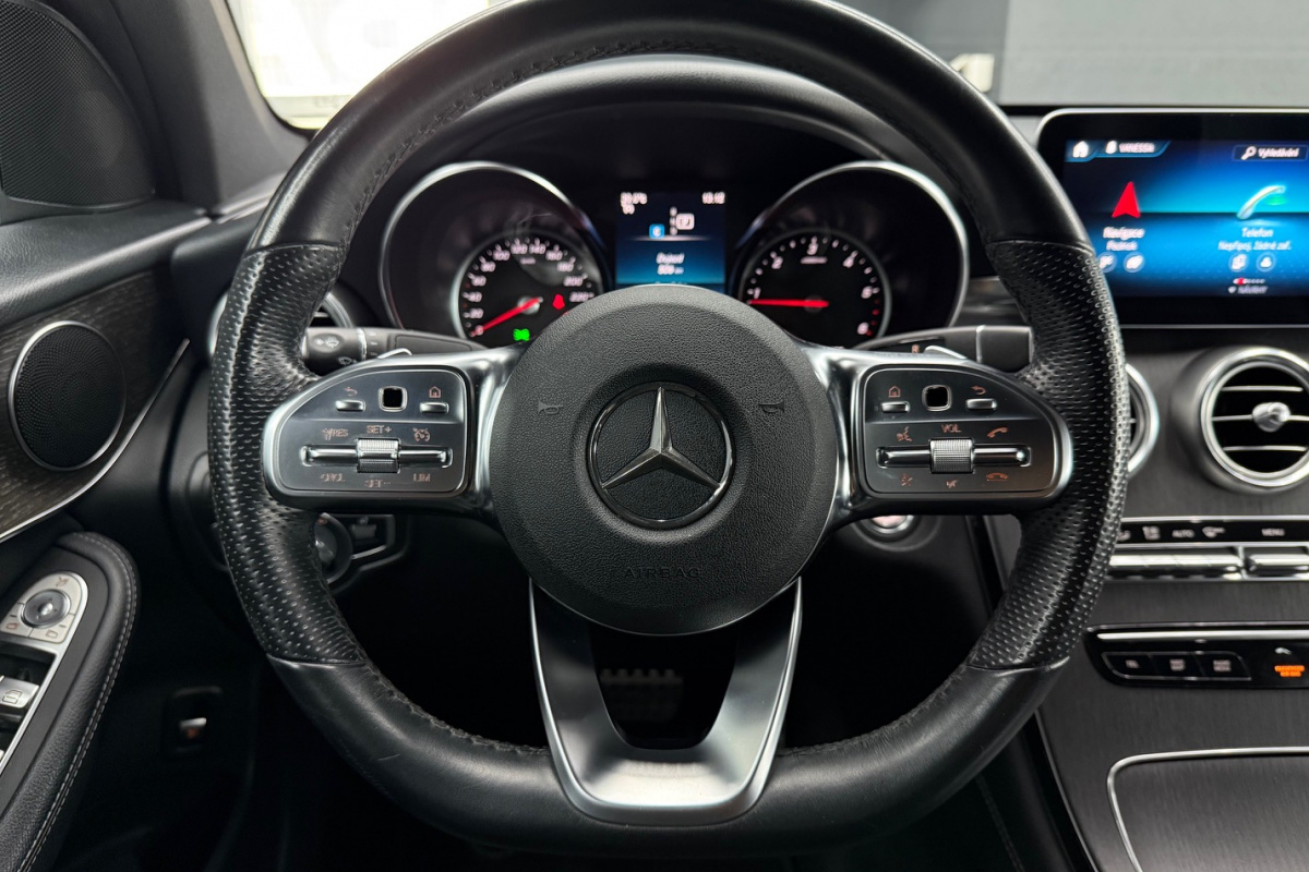 Ponuka vozidiel / Mercedes-Benz GLC Kupé 220 d 4MATIC A/T - video
