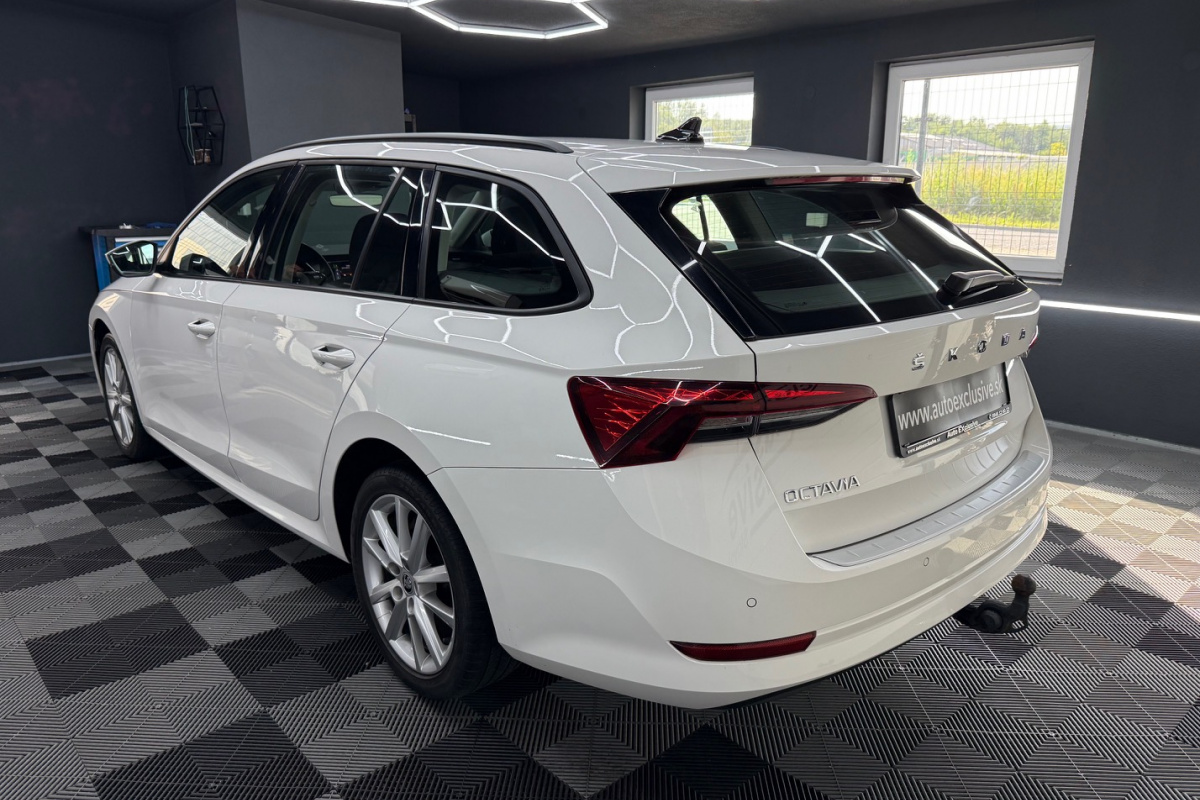 Ponuka vozidiel / Škoda Octavia Combi 2.0 TDI SCR Style - video