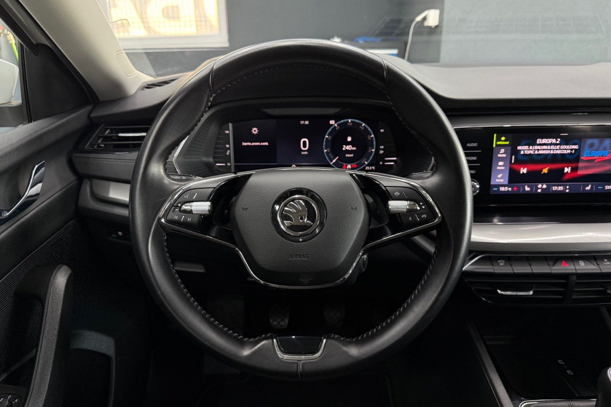 Ponuka vozidiel / Škoda Octavia Combi 2.0 TDI SCR Style - video