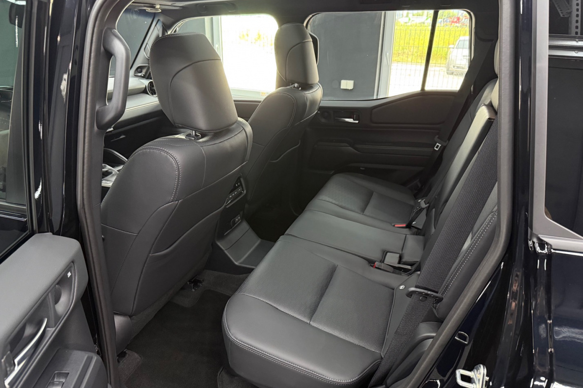 Ponuka vozidiel / Toyota Land Cruiser 2.8 D-4D 204 Executive A/T 4x4 - video