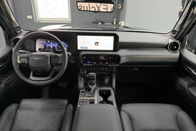  Ponuka vozidiel / Toyota Land Cruiser 2.8 D-4D 204 Executive A/T 4x4 - video